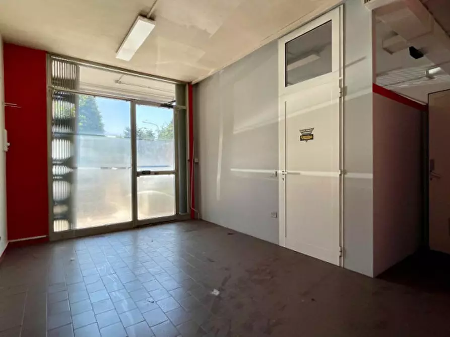 Immagine 5 di Negozio in vendita  in Agnini a Carpi