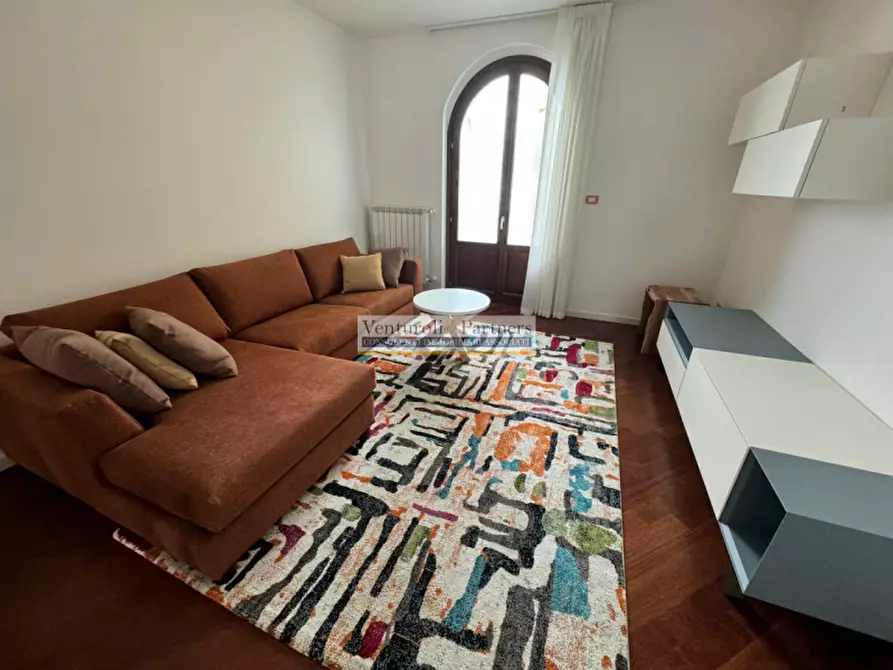 Immagine 12 di Appartamento in vendita  in Lungolago Zanardelli a Toscolano-Maderno