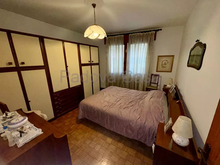 Immagine 5 di Appartamento in vendita  a Padova