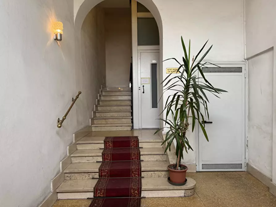 Immagine 2 di Appartamento in affitto  in Lungadige Porta Vittoria 1 a Verona
