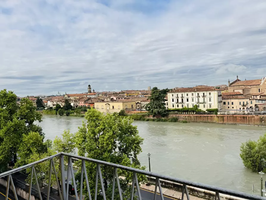 Immagine 12 di Appartamento in affitto  in Lungadige Porta Vittoria 1 a Verona