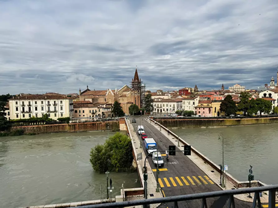 Immagine 13 di Appartamento in affitto  in Lungadige Porta Vittoria 1 a Verona