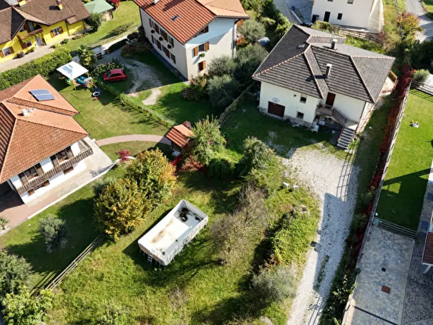 Immagine 1 di Villa in vendita  in Località Lavim 39 a Tenno