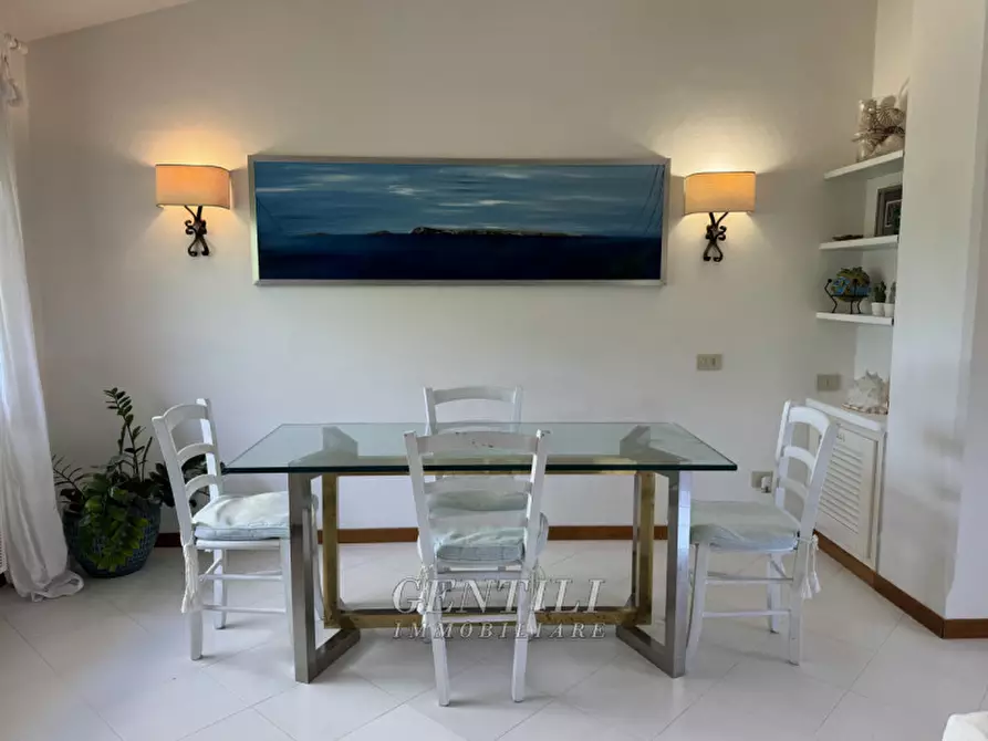 Immagine 7 di Villa in vendita  a Arzachena