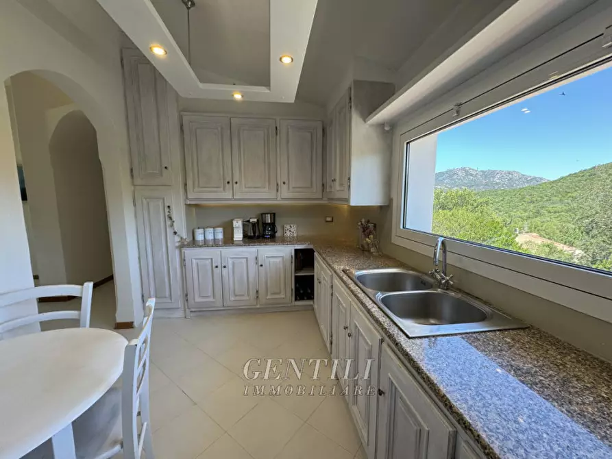 Immagine 9 di Villa in vendita  a Arzachena