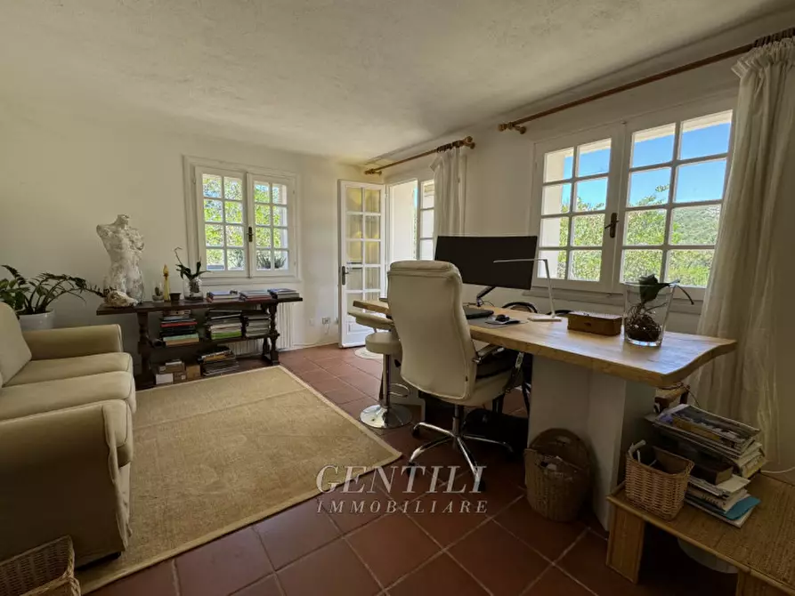 Immagine 33 di Villa in vendita  a Arzachena