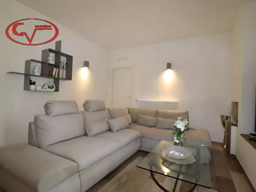 Immagine 34 di Villa in vendita  in Ambra a Bucine