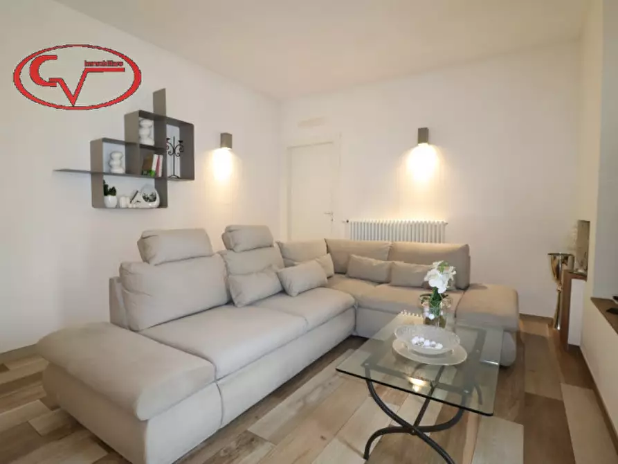 Immagine 35 di Villa in vendita  in Ambra a Bucine