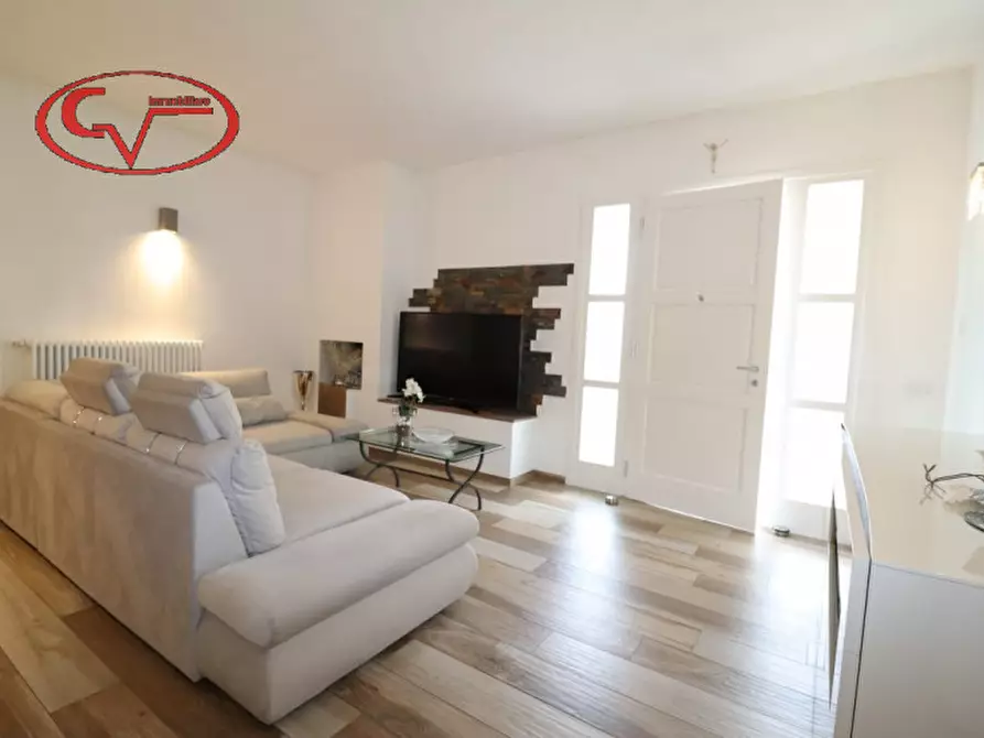 Immagine 37 di Villa in vendita  in Ambra a Bucine