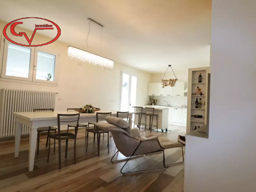 Immagine 43 di Villa in vendita  in Ambra a Bucine