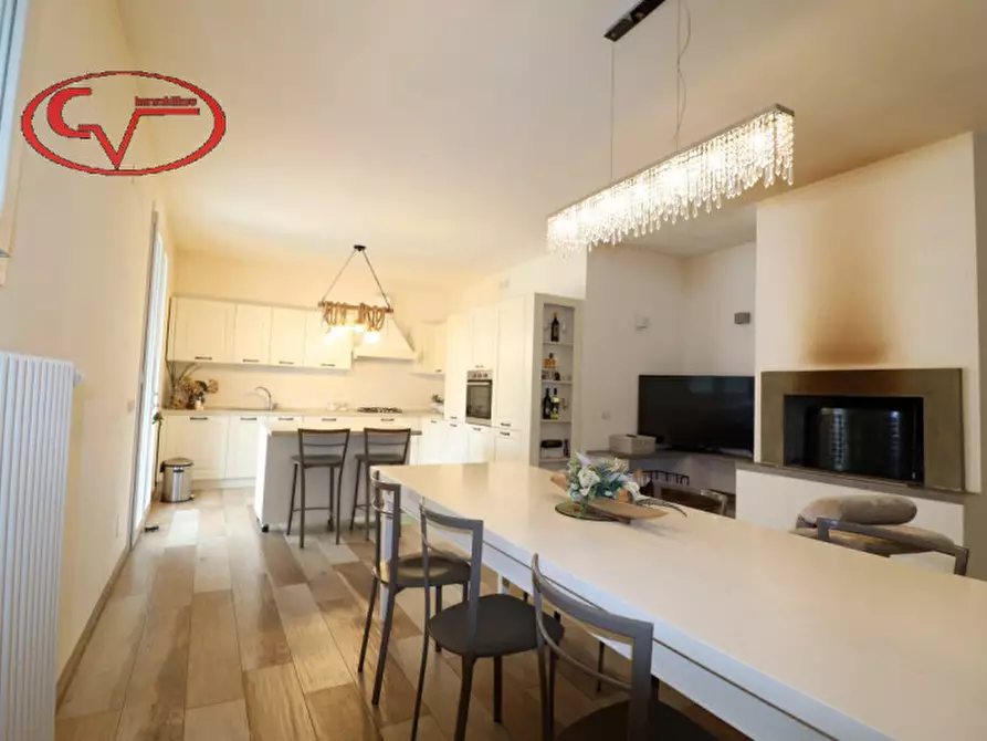 Immagine 45 di Villa in vendita  in Ambra a Bucine