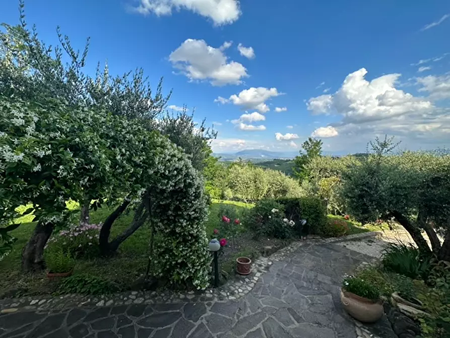 Immagine 4 di Villa in vendita  in montebagnolo a Perugia