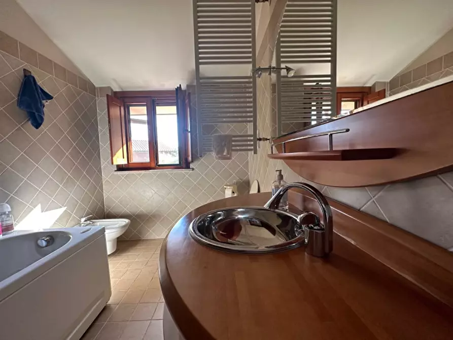 Immagine 15 di Villa in vendita  in montebagnolo a Perugia