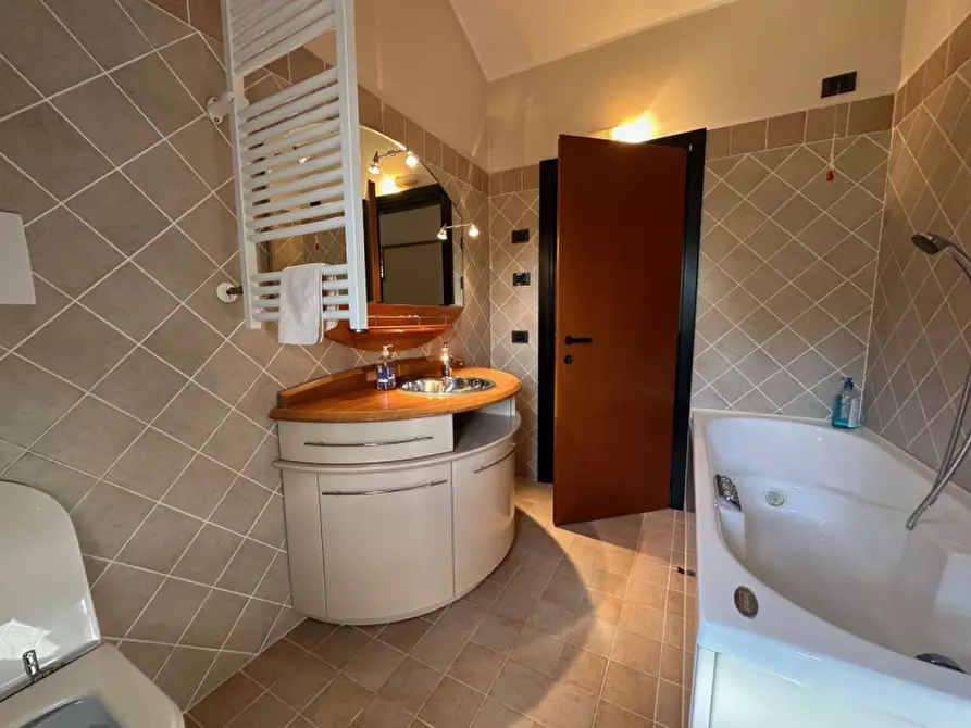 Immagine 16 di Villa in vendita  in montebagnolo a Perugia