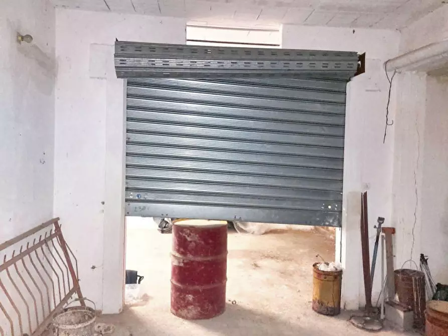 Immagine 4 di Negozio in vendita  in Via del Molino, N. 18-20-22 a Monte Castello Di Vibio