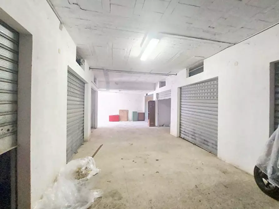 Immagine 7 di Negozio in vendita  in Via del Molino, N. 18-20-22 a Monte Castello Di Vibio