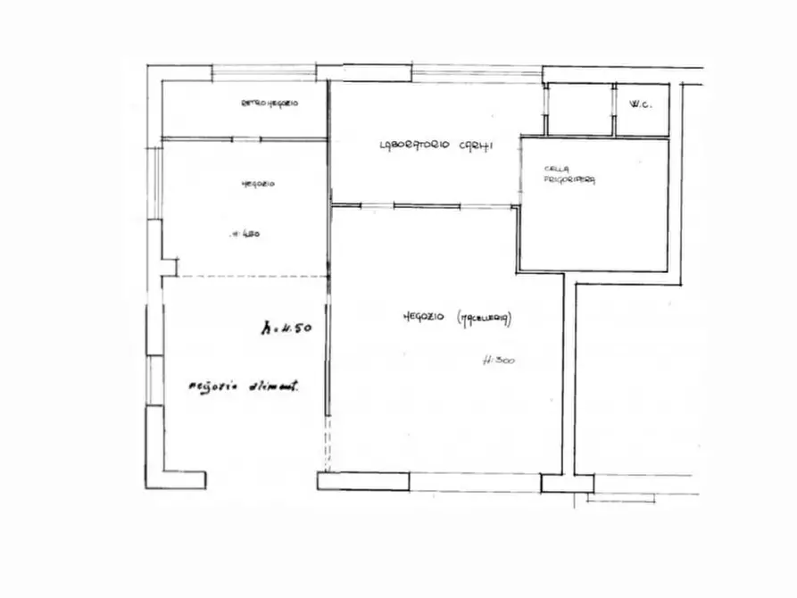 Immagine 16 di Negozio in vendita  in Via del Molino, N. 18-20-22 a Monte Castello Di Vibio