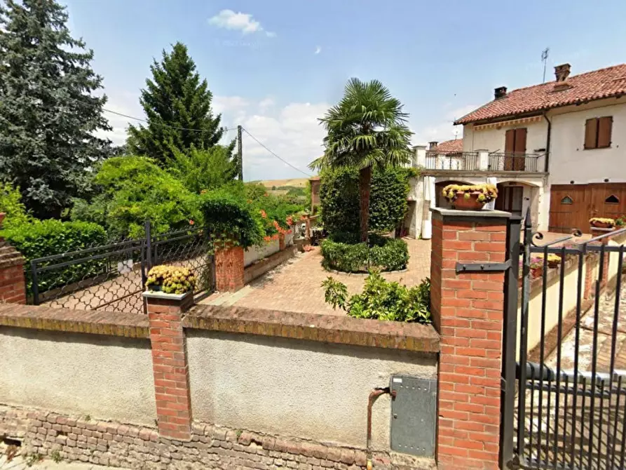 Immagine 1 di Villa in vendita  in Via Vittorio Emanuele II, N. 23 a Calliano