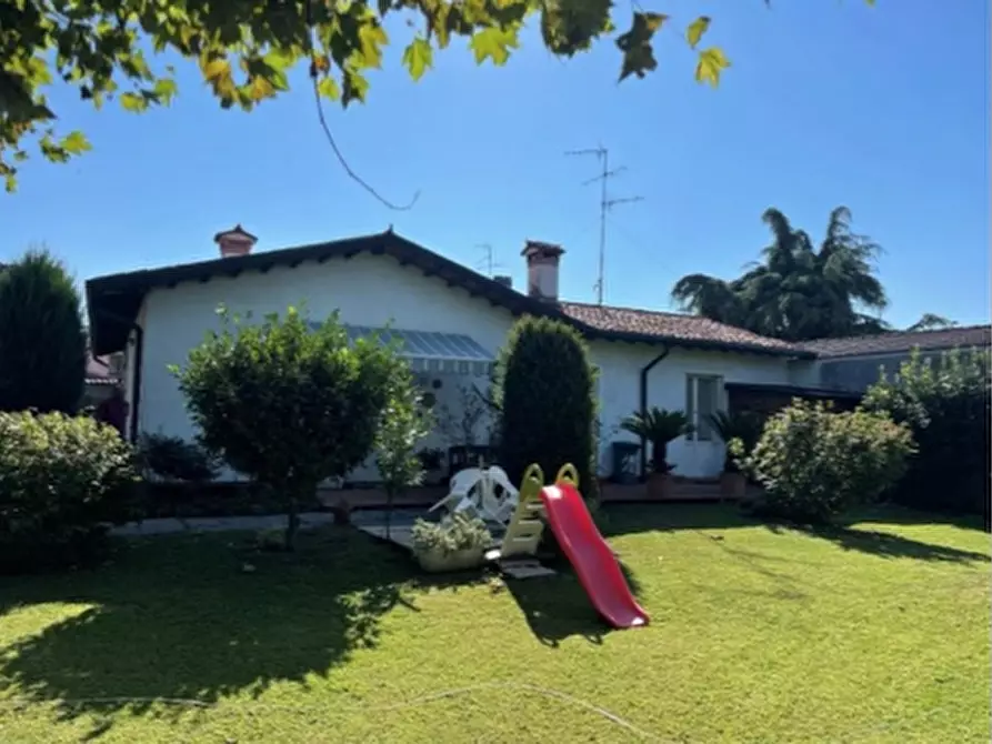 Immagine 1 di Villa in vendita  in VIA FOCHESSATI 14/B a Marmirolo