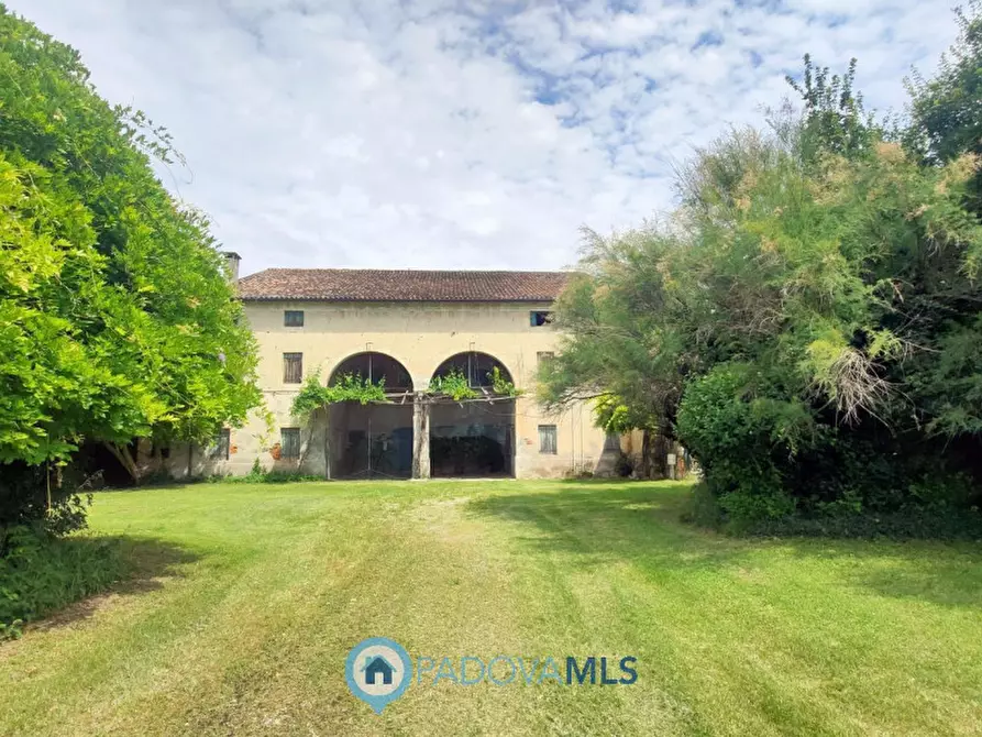 Immagine 30 di Rustico / casale in vendita  in Via San Francesco a Rovolon