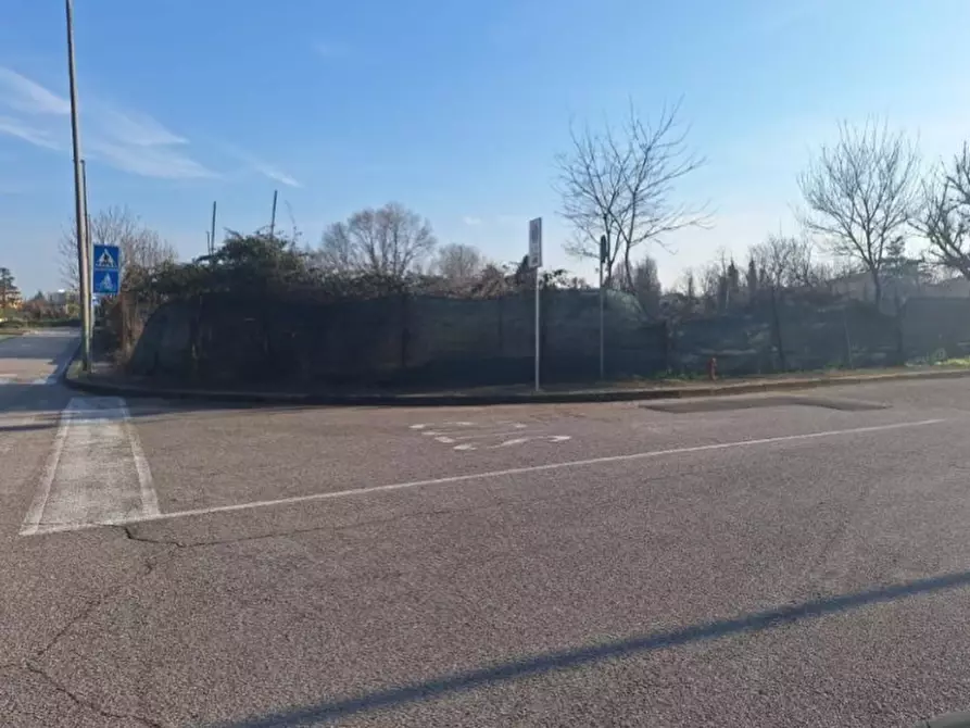 Immagine 5 di Terreno in vendita  in VIA ROMAGNA a Verona