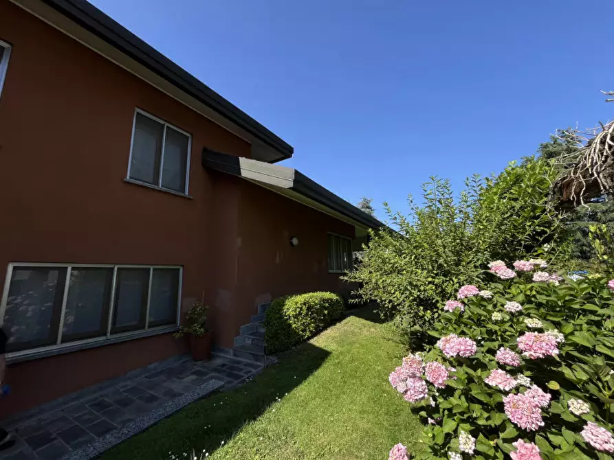 Immagine 20 di Villa in vendita  in Via Mantegna a Trezzano Sul Naviglio