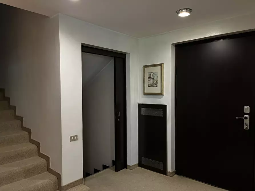 Immagine 24 di Villa in vendita  in Via Mantegna a Trezzano Sul Naviglio