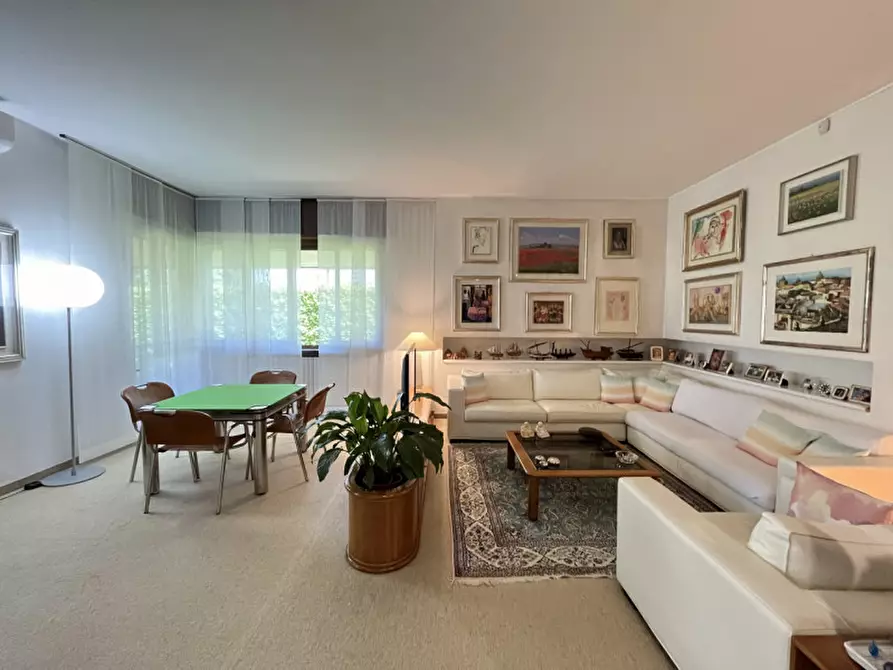 Immagine 27 di Villa in vendita  in Via Mantegna a Trezzano Sul Naviglio