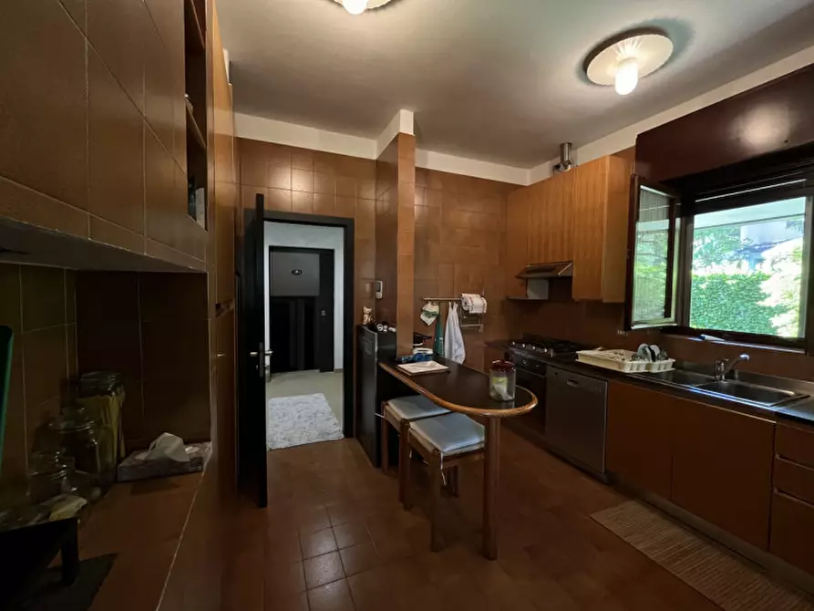 Immagine 31 di Villa in vendita  in Via Mantegna a Trezzano Sul Naviglio