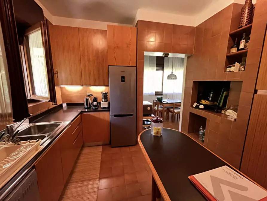 Immagine 32 di Villa in vendita  in Via Mantegna a Trezzano Sul Naviglio