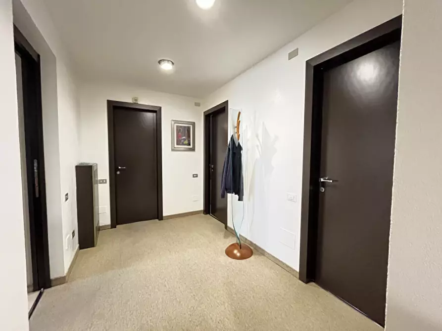 Immagine 34 di Villa in vendita  in Via Mantegna a Trezzano Sul Naviglio