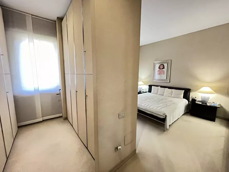 Immagine 37 di Villa in vendita  in Via Mantegna a Trezzano Sul Naviglio