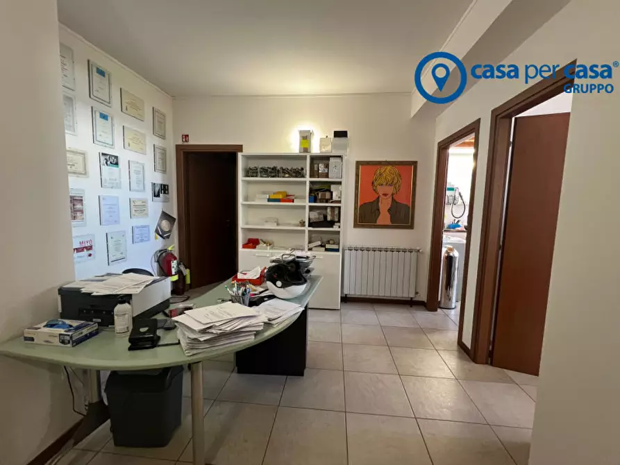 Immagine 1 di Ufficio in vendita  in Via Einaudi a Rovigo