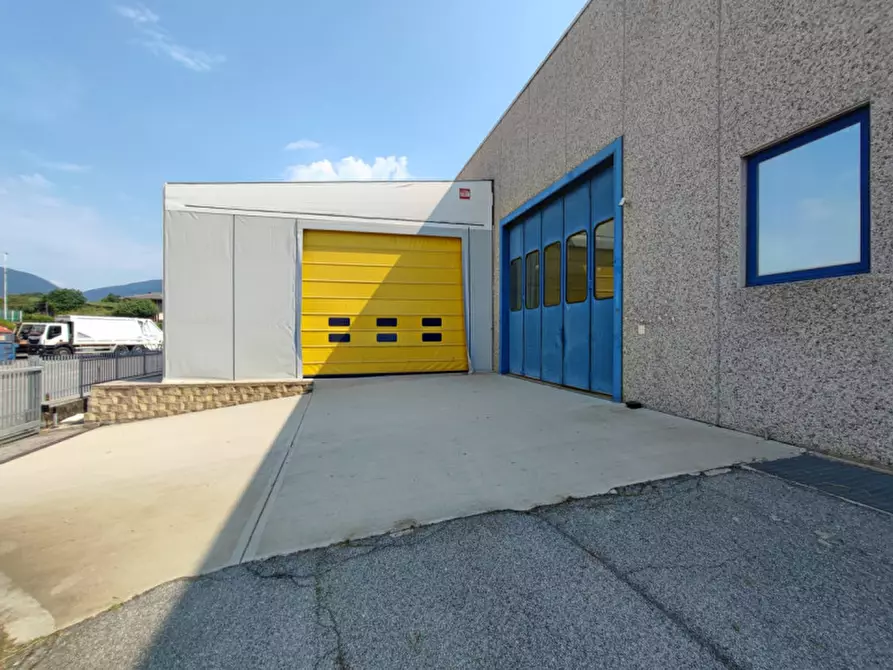 Immagine 14 di Capannone industriale in affitto  a Affi