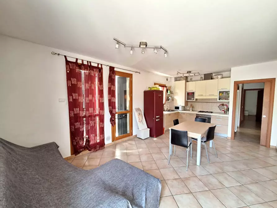 Immagine 1 di Appartamento in vendita  in Viale Gramsci a Rovigo