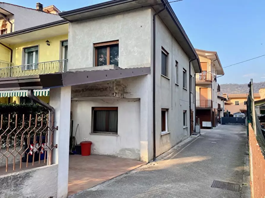 Immagine 1 di Villetta a schiera in vendita  in Via Roma a Galzignano Terme