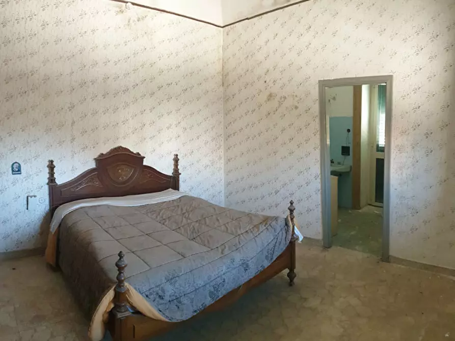 Immagine 13 di Casa indipendente in vendita  a Avola