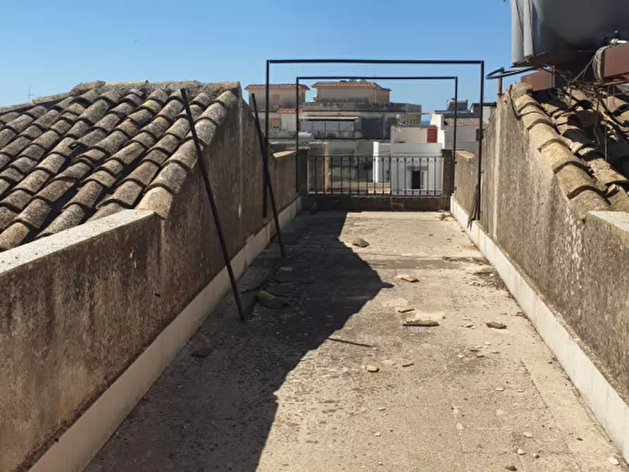 Immagine 26 di Casa indipendente in vendita  a Avola