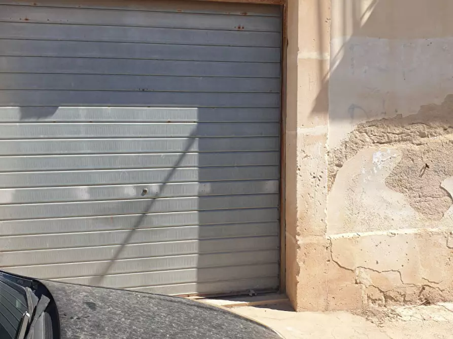 Immagine 34 di Casa indipendente in vendita  a Avola