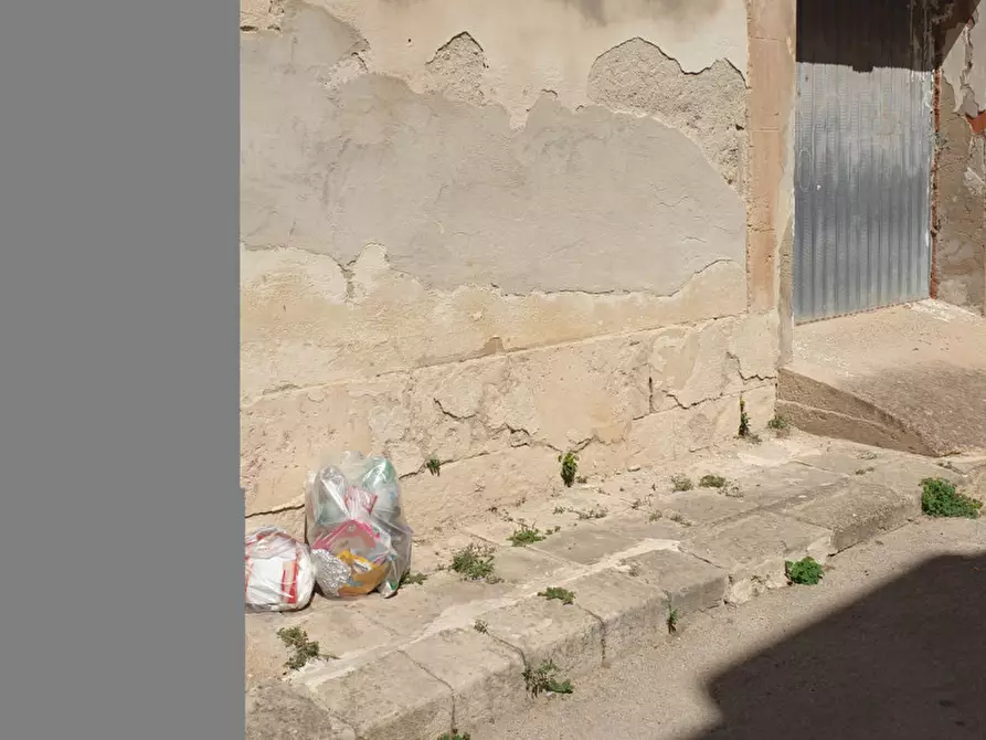 Immagine 36 di Casa indipendente in vendita  a Avola