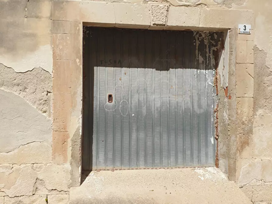 Immagine 37 di Casa indipendente in vendita  a Avola