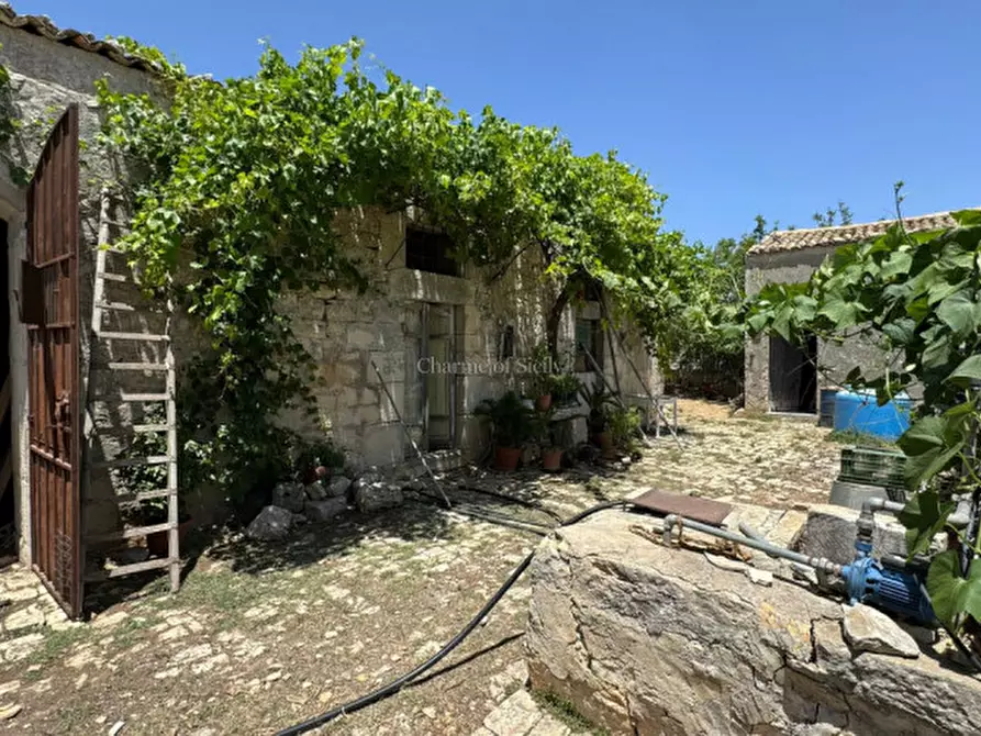 Immagine 8 di Casa indipendente in vendita  a Modica