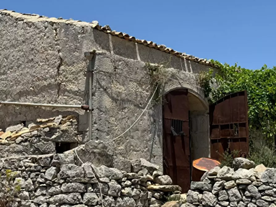 Immagine 10 di Casa indipendente in vendita  a Modica