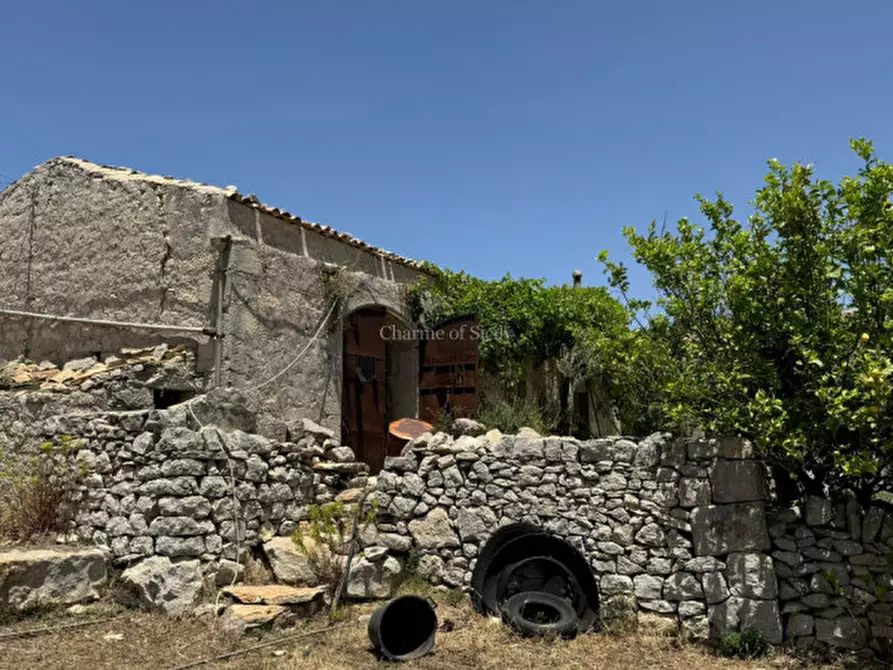 Immagine 12 di Casa indipendente in vendita  a Modica