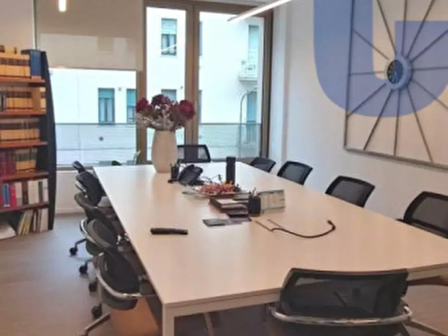 Immagine 11 di Ufficio in affitto  in VIA RAVIZZA CARLO a Milano