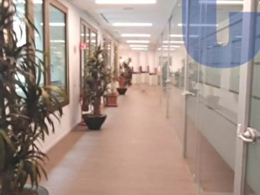 Immagine 14 di Ufficio in affitto  in VIA RAVIZZA CARLO a Milano