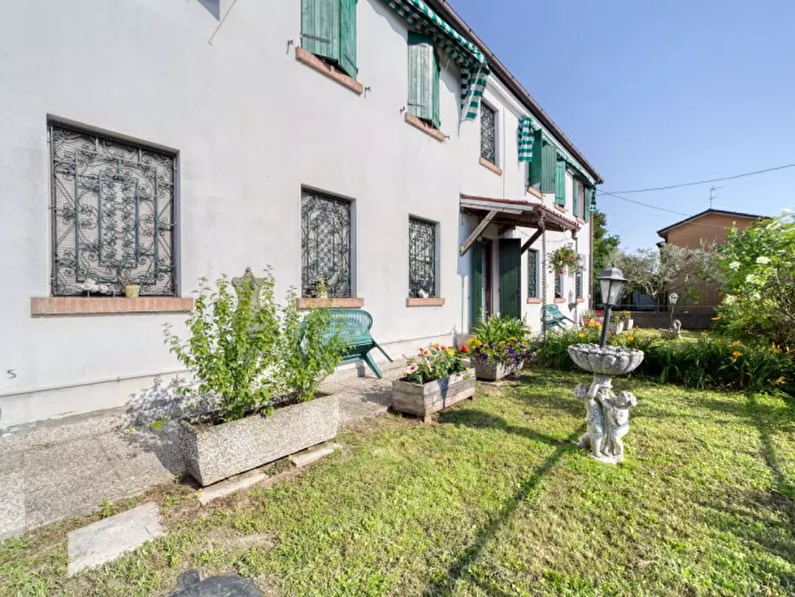 Immagine 2 di Casa bifamiliare in vendita  in via Trieste a Polverara