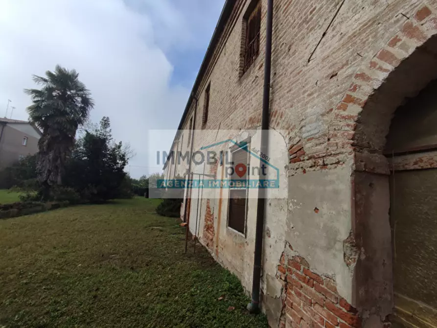 Immagine 5 di Palazzo in vendita  in Via Milano a Selvazzano Dentro