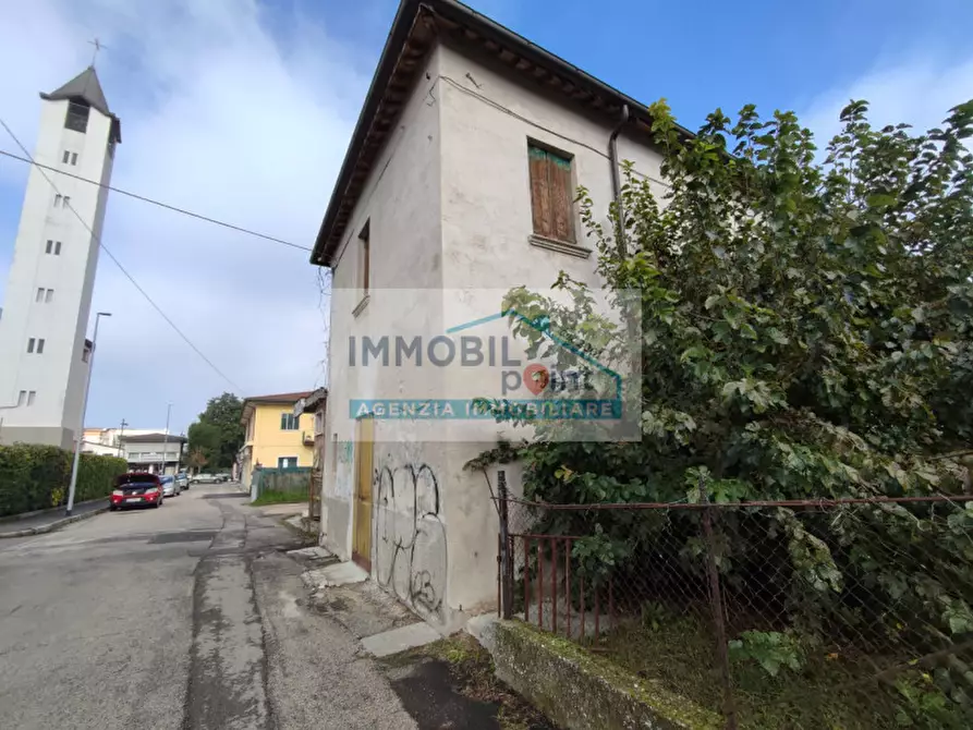 Immagine 18 di Palazzo in vendita  in Via Milano a Selvazzano Dentro