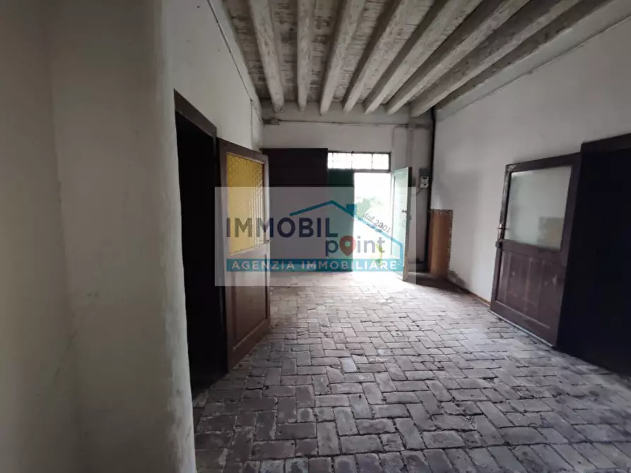 Immagine 27 di Palazzo in vendita  in Via Milano a Selvazzano Dentro